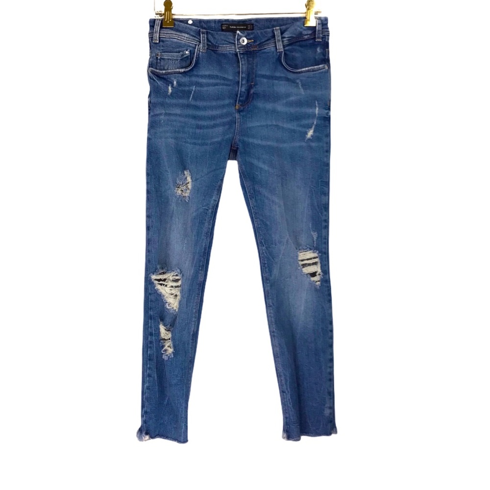 Zara High Waisted Distressed Raw Hem Jeans Sz. 6
